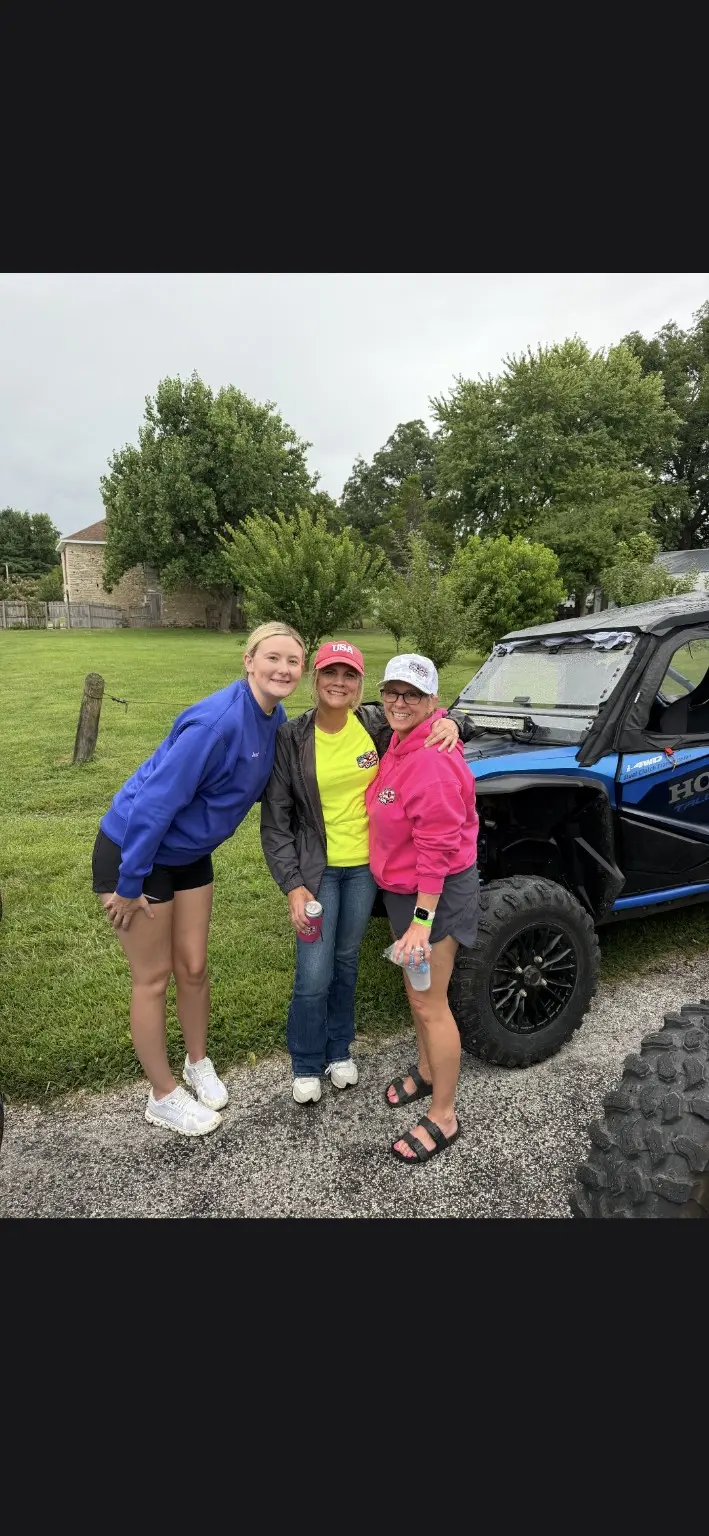 530 Club friends together on ride day